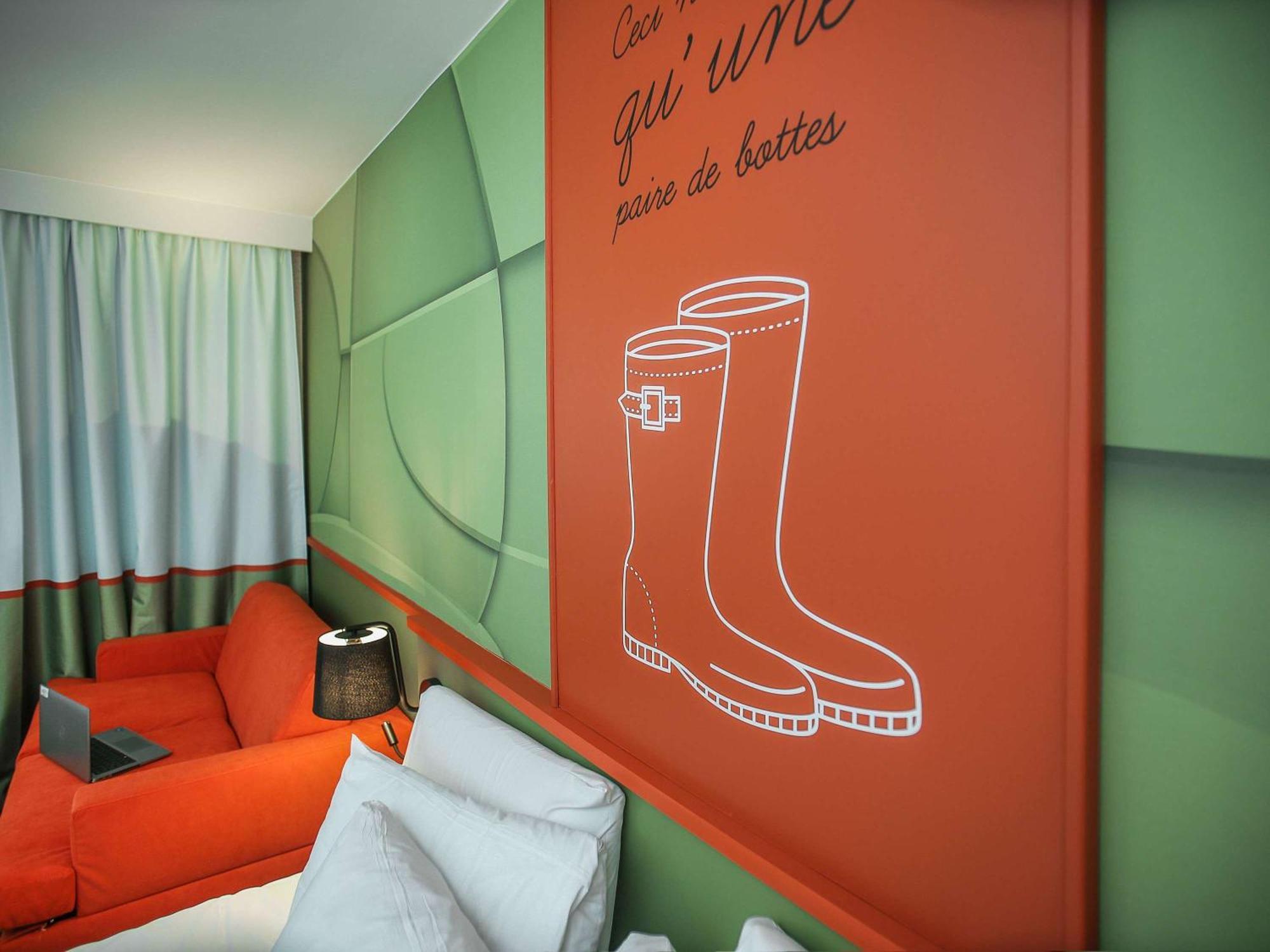 Ibis Styles Lisieux Normandie Εξωτερικό φωτογραφία