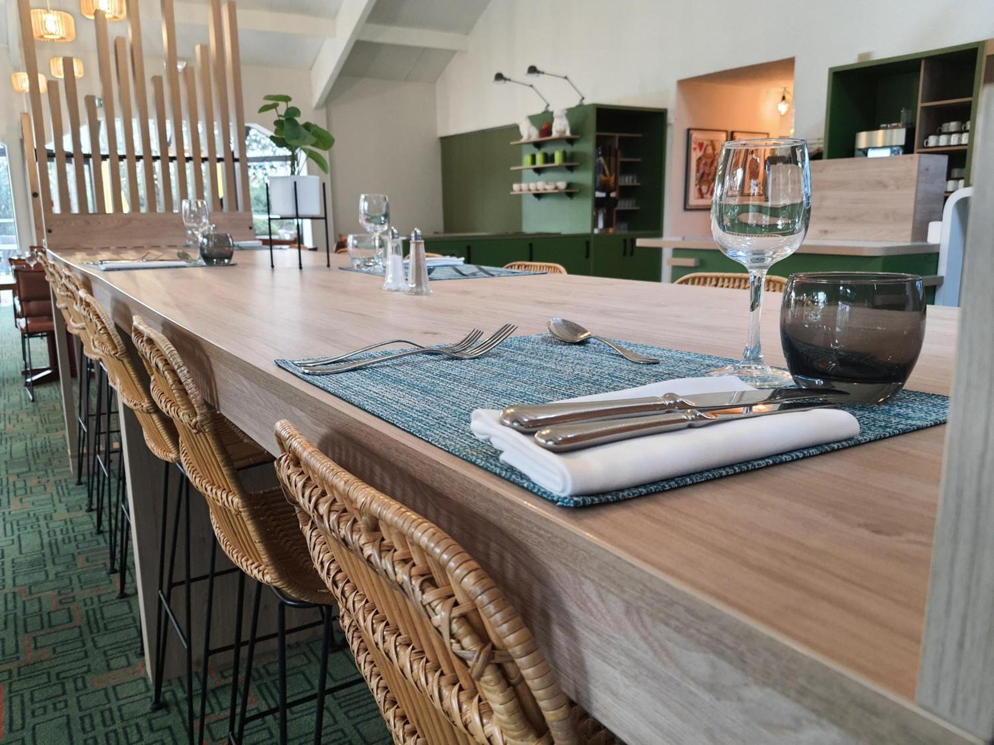 Ibis Styles Lisieux Normandie Εξωτερικό φωτογραφία
