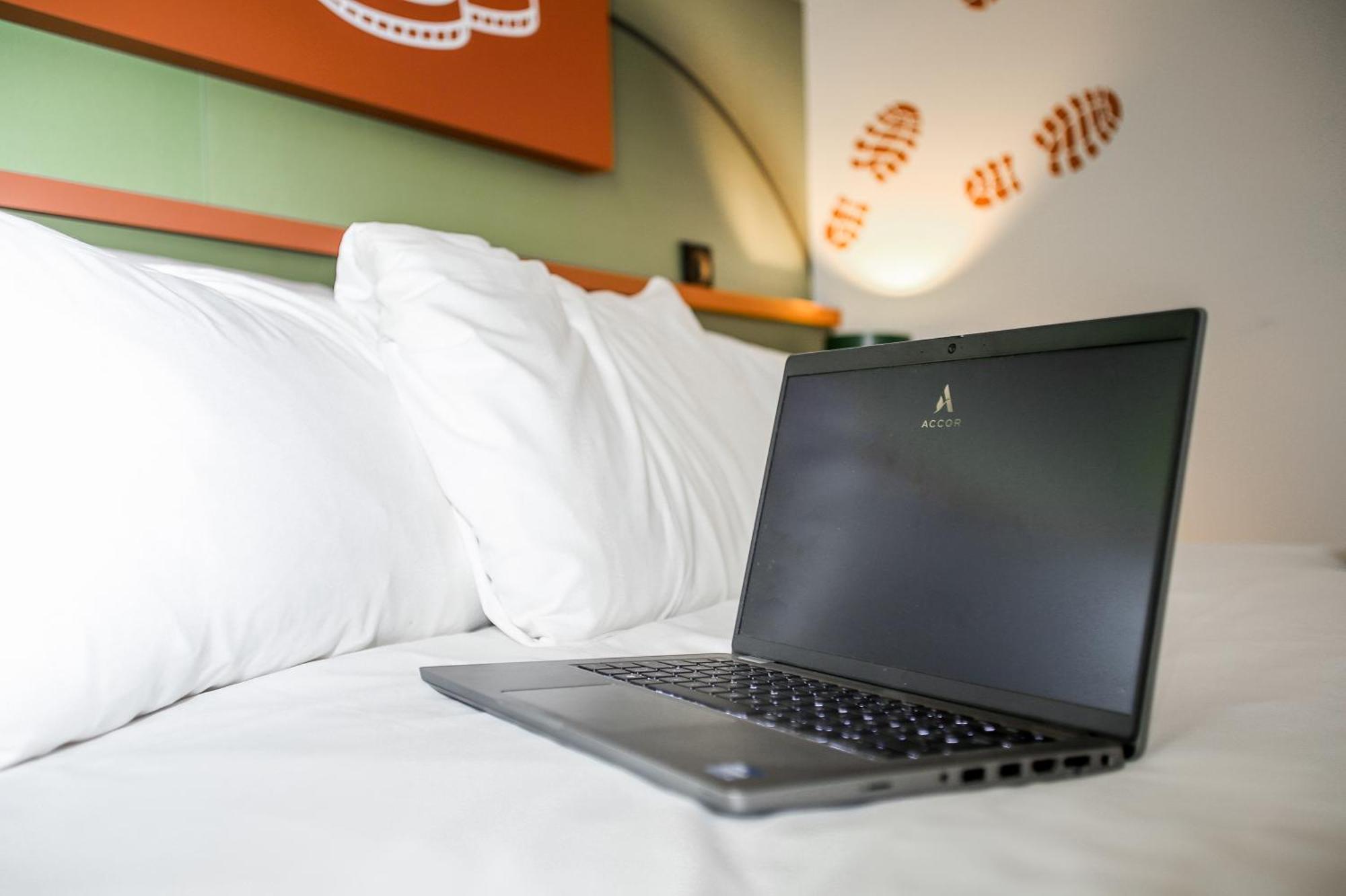Ibis Styles Lisieux Normandie Εξωτερικό φωτογραφία
