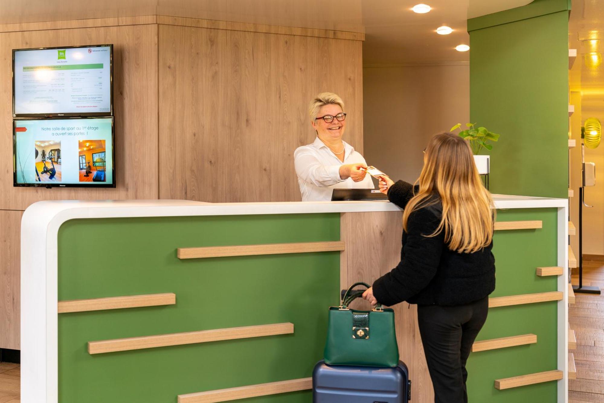 Ibis Styles Lisieux Normandie Εξωτερικό φωτογραφία