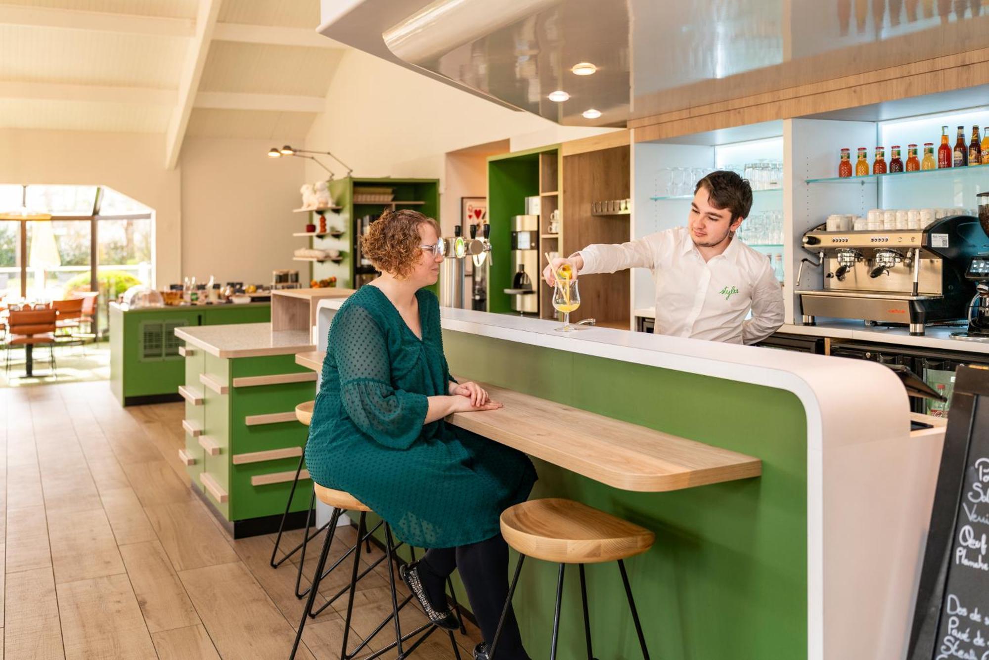 Ibis Styles Lisieux Normandie Εξωτερικό φωτογραφία
